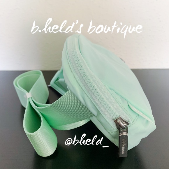 lululemon Everywhere Belt Bag in Mint Moment Green One Size (1L) Brand New NWT - Picture 8 of 15
